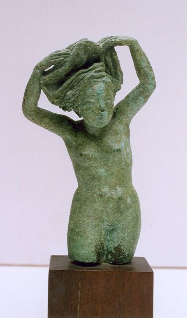 Starreveld P.  | Vrouwelijk naakt, bronze 23.9 x 10.3 cm, gesigneerd met monogram