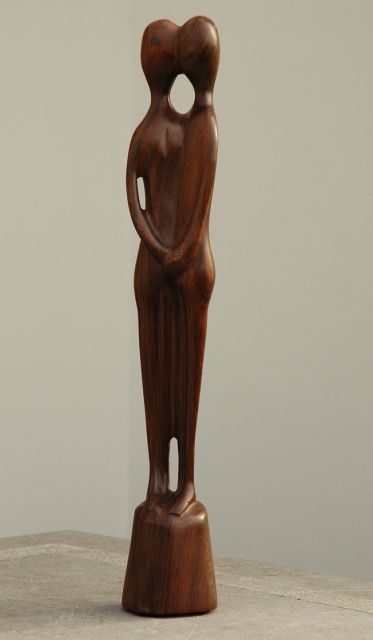 Leewens W.J.  | Two figures, wood 47.8 cm, gesigneerd onderop basis