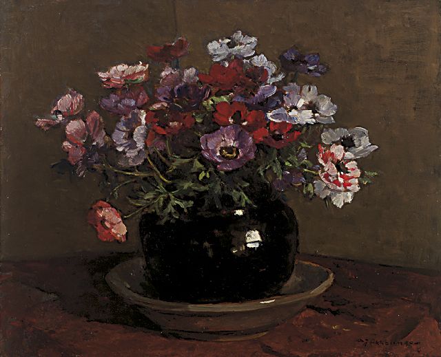 Akkeringa J.E.H.  | Anemones in a earthenware vase, oil on panel 41.4 x 50.4 cm, signed l.r.